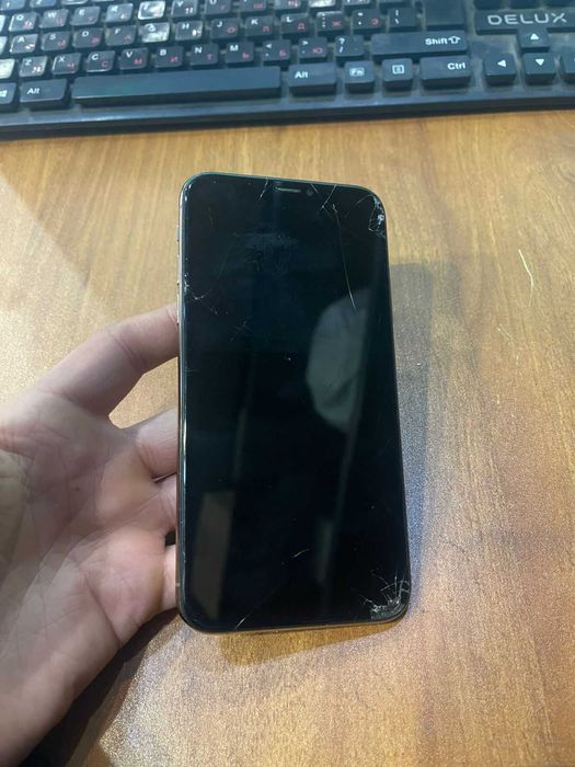 Продам Iphone Xs