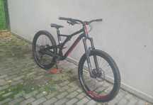Vând Specialized 19 Stumpjumper FSR Comp 27,5 BLK/FLORED L