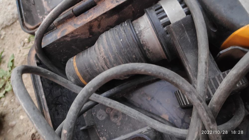 Ciocan rotopercutor Dewalt max tip D25601-QS + burghie