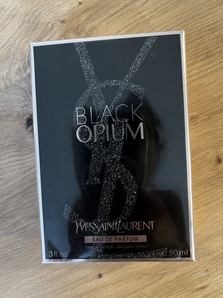 Vand parfum Yves Saint Laurent Black Opium