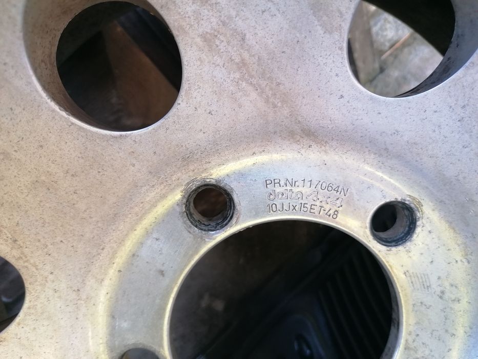 Минусови алуминиеви джанти 15 цола от Дайхацу фероза 4броя 5х139.7