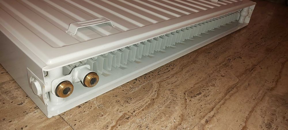 Calorifer otel Radson 900x600x22 + Cap termostat Herz + Suporti perete