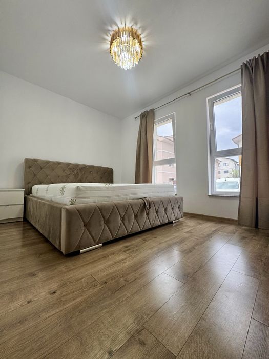 Proprietar, vand ap cu 3 camere+loc parcare