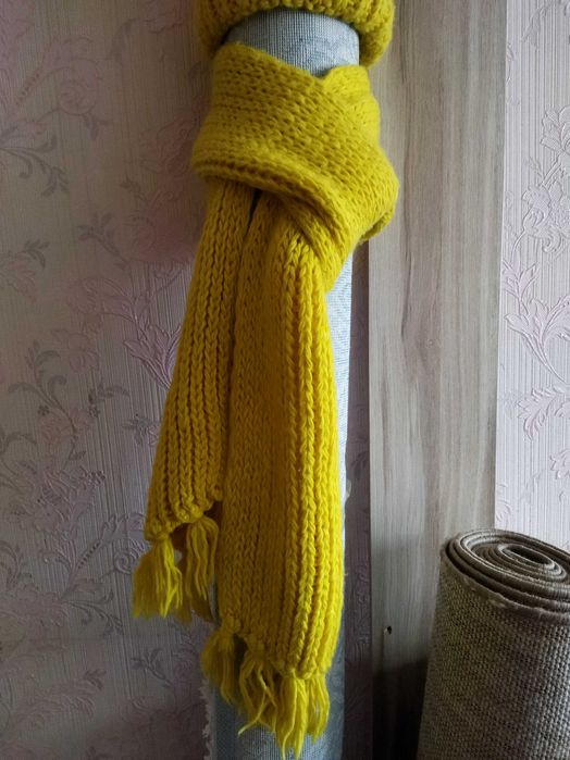 Шапка и шарф в комплекте