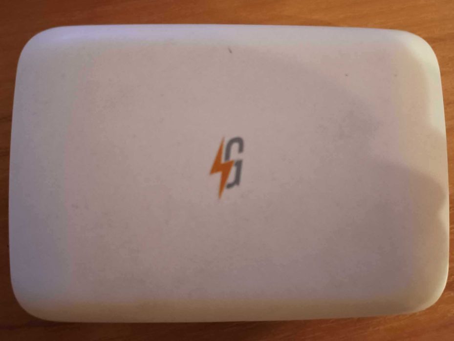 LTE 4G рутер (бисквитка)
Alcatel MW40V1, отключен за всички оператори