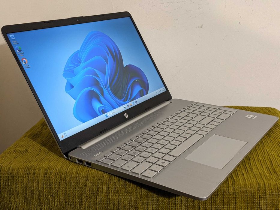 Laptop Hp 15S-FQ1XXX, Intel Core I3-1005g1, 8 GB, Intel Uhd,ssd 512 GB
