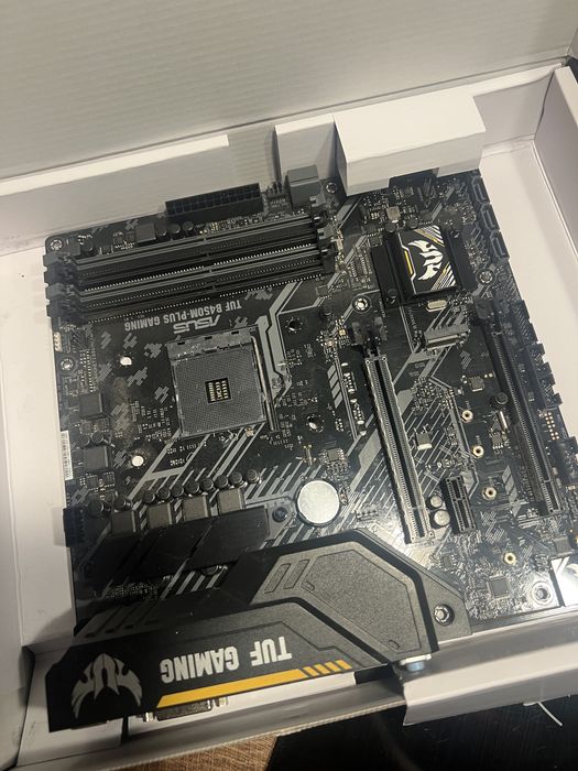 Дънна Платка Asus TUF B540