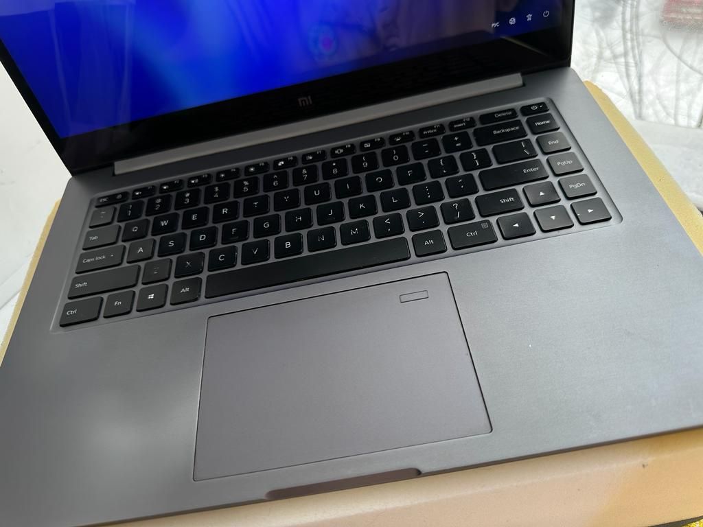 Продам Xiaomi MacBook