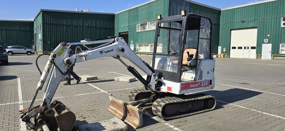 Miniexcavator Bobcat 328