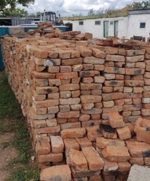 кирпичи забутовочные