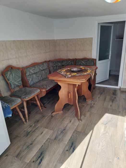 Închiriez casă comuna banana sat slatioarele aleea piscu bădești nr 10