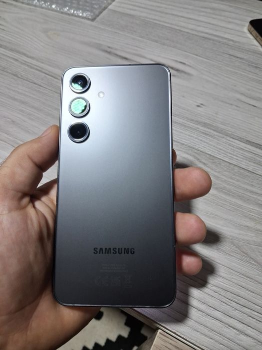 Samsung s24 128 GB 133 incarcari
