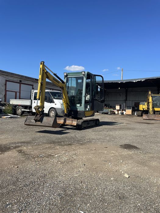 Miniexcavator yanmar 2 tone an 2015