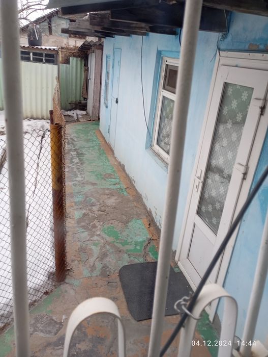 Склад комнату теплую, под склад, вещи или другое.