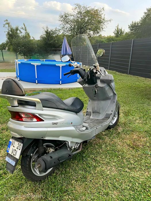 Vand scuter 125cc si 150cc