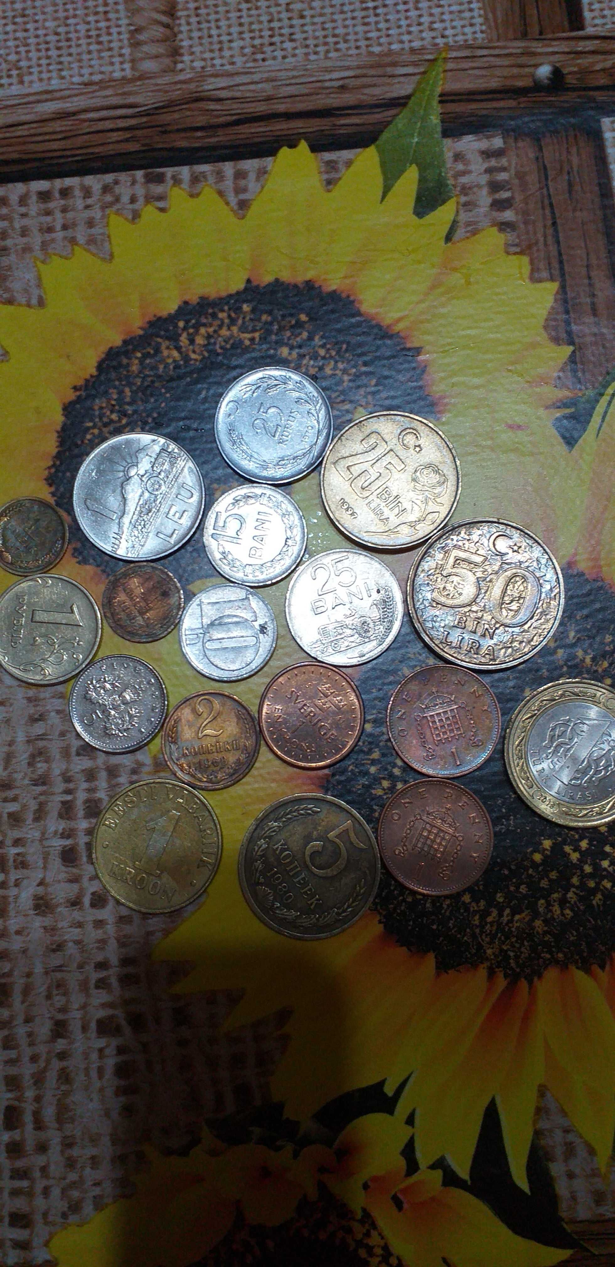 Продавам  стари монети