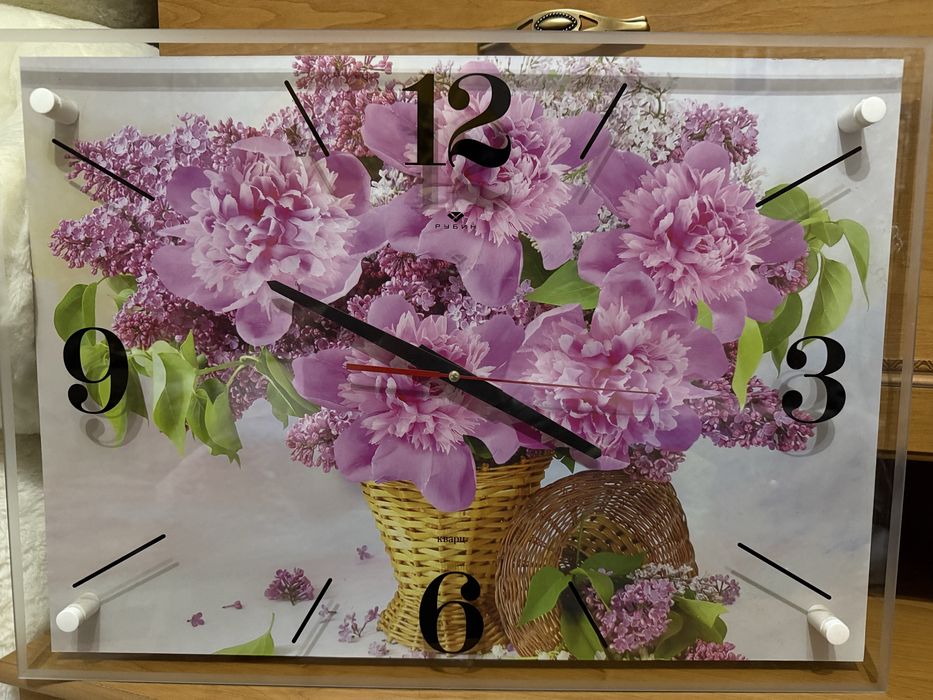 Продам настенные часы