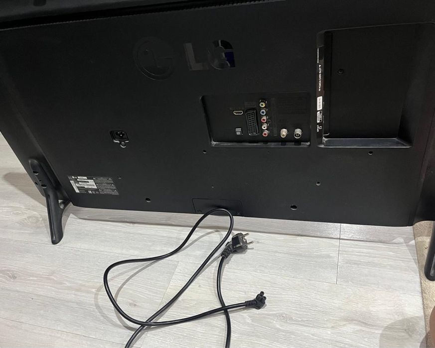 Продам 3D тв LG в хорошем состоянии.