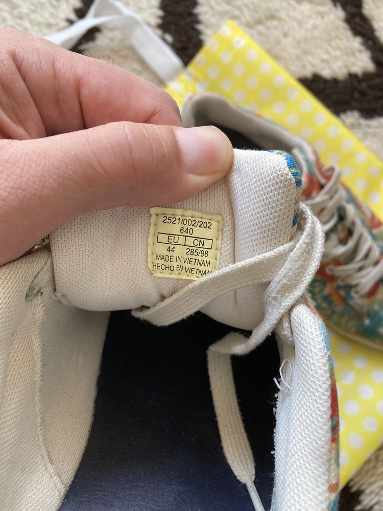 Zara мъжки шарени 44 номер