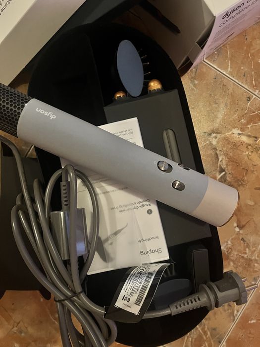 Dyson сешоар без следи от употреба