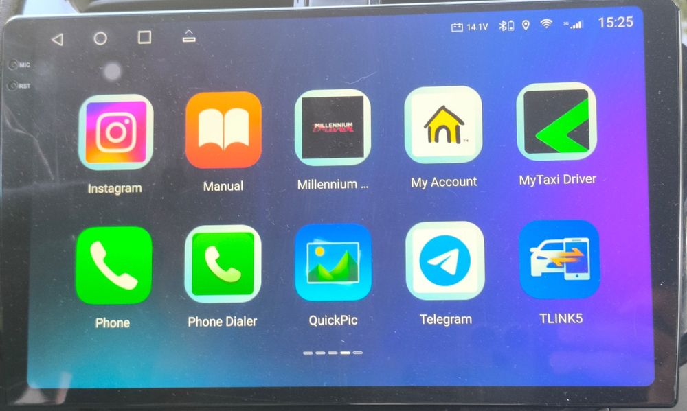 Монитор berg 8 на 128  2к разрешение