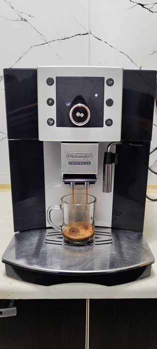 Espressor Automat DeLonghi Perfecta ESAM 5400 Aparat cu Cafea Boabe