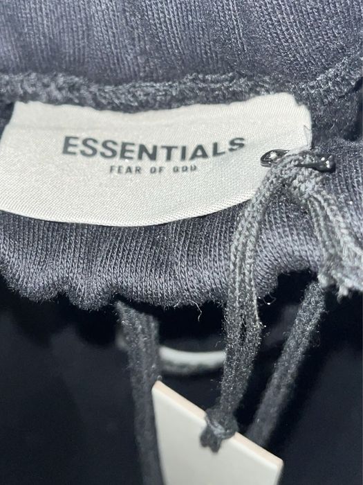 Pantaloni scurti essentials
