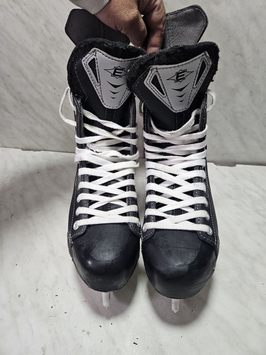 Patine 197 hochei hockey  Easton EQ9.9 marime 42  ( 27,5  cm)