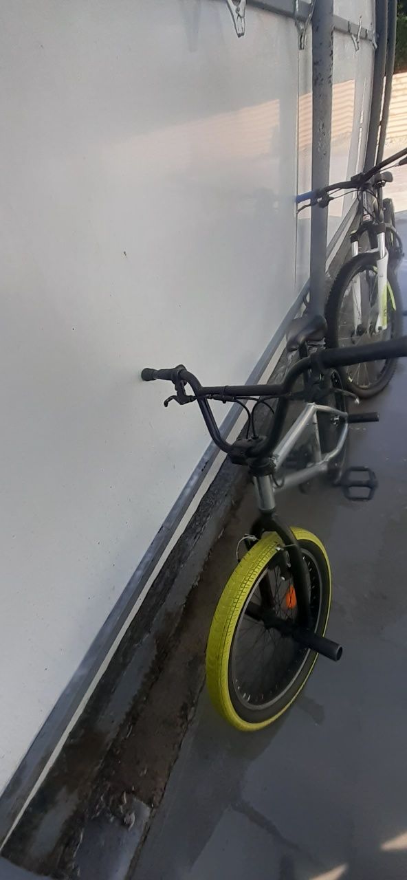 Vând rokraider st520 și un bmx