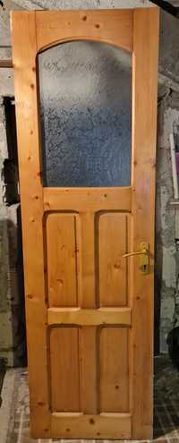 Uși de interior din lemn de brad