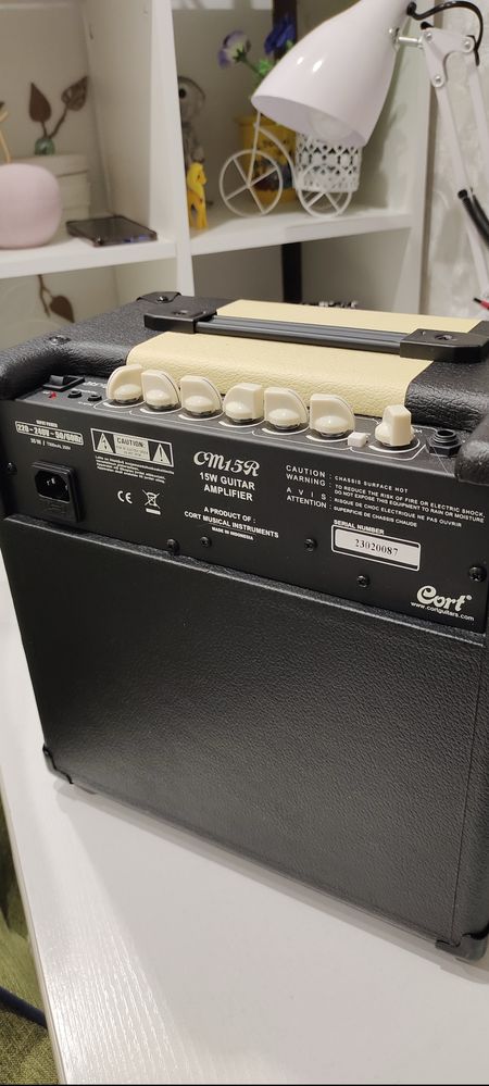 Продам Cort CM15R Black
