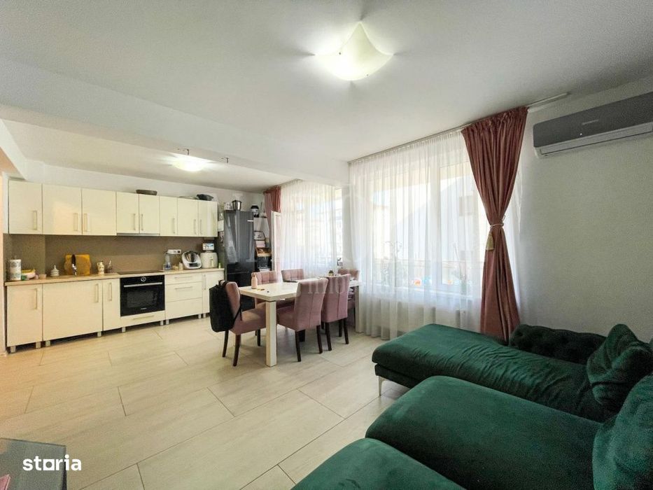Apartament 3 camere de vanzare in Floresti