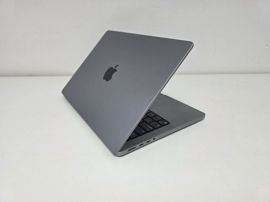 Macbook 14 Retina M1 PRO 16gb 2021 . Factura + GARANTIE