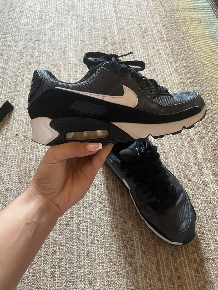 Nike Air Max 90