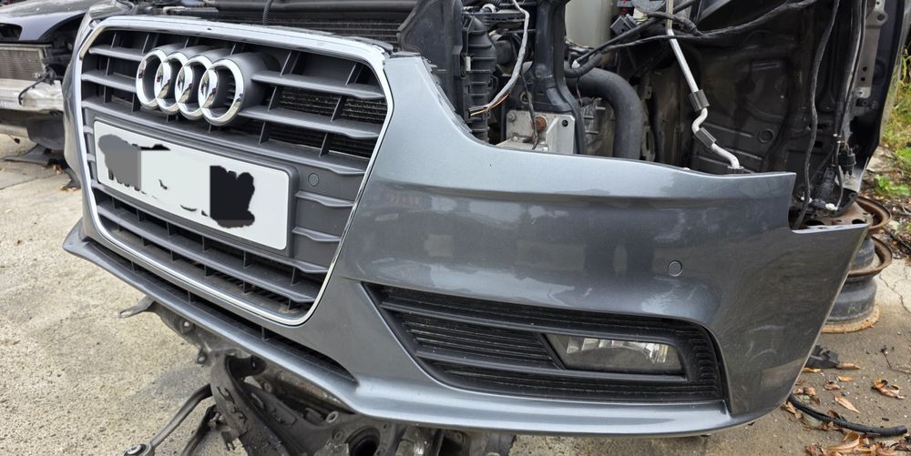 Bara Fata Audi A4 B8.5 LX7R 2014 cu senzori Completa