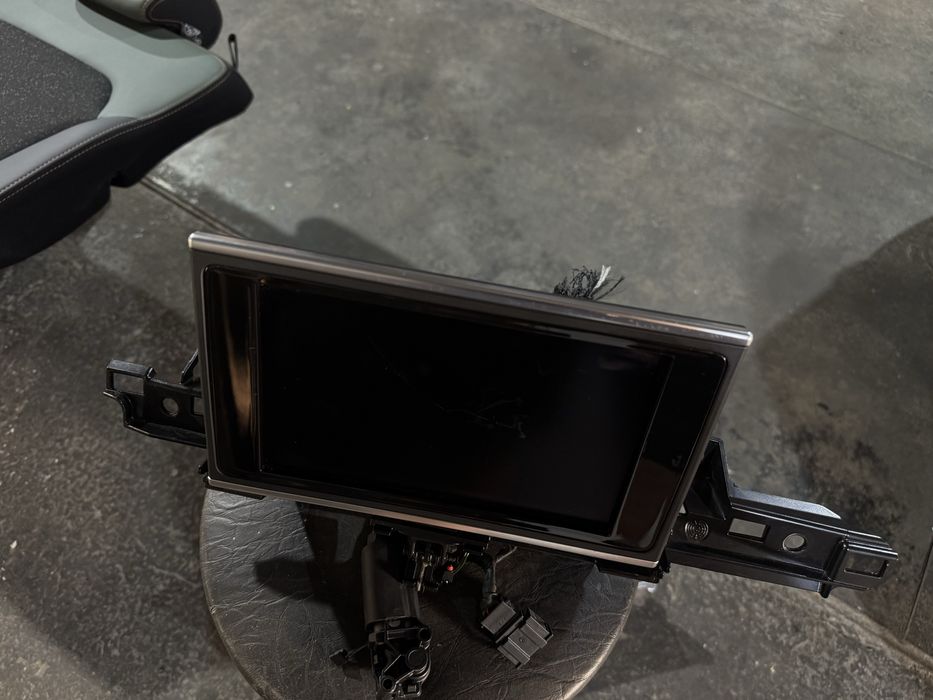 Голяма Navi/Нави от Audi A6 C7