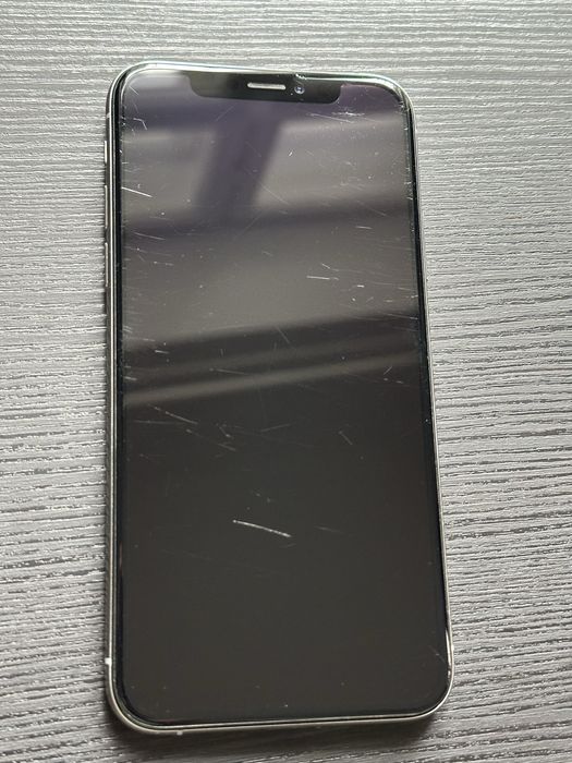 Iphone XS 64GB alb cablu incarcare huse stare buna neverlocked