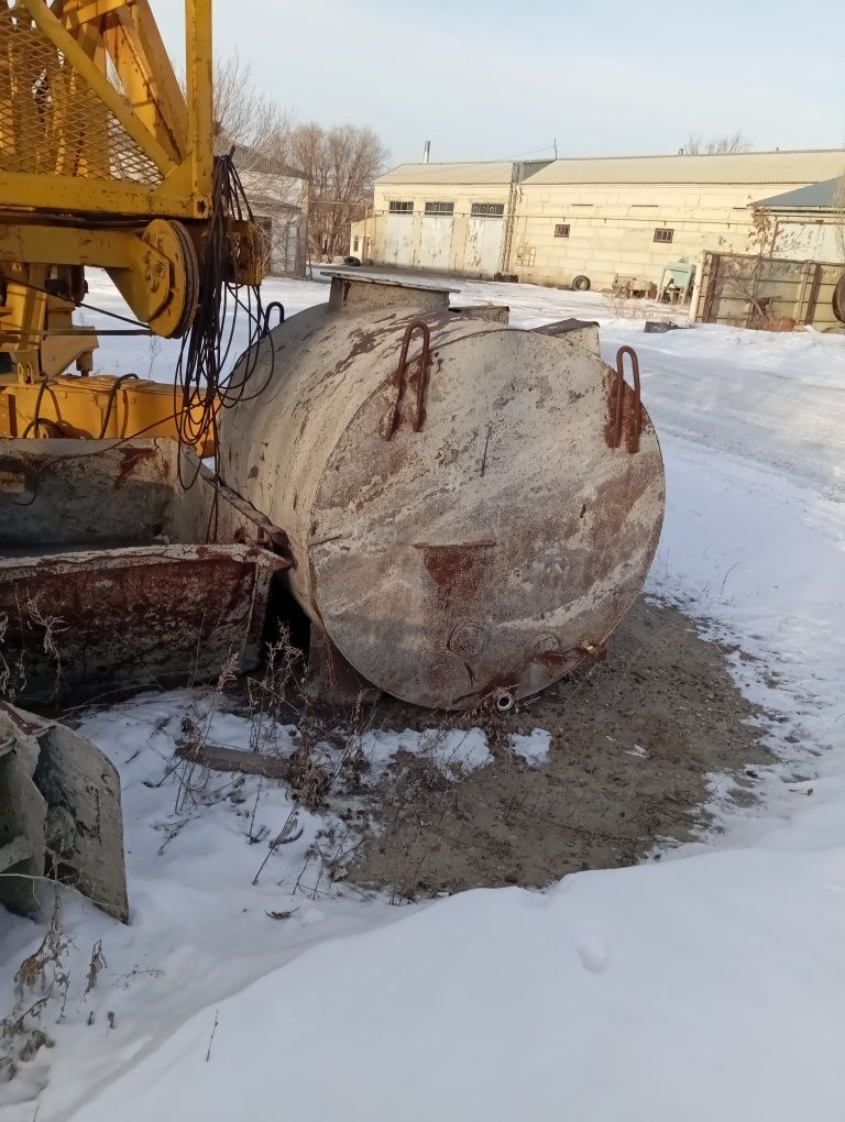 Продам ёмкости разные