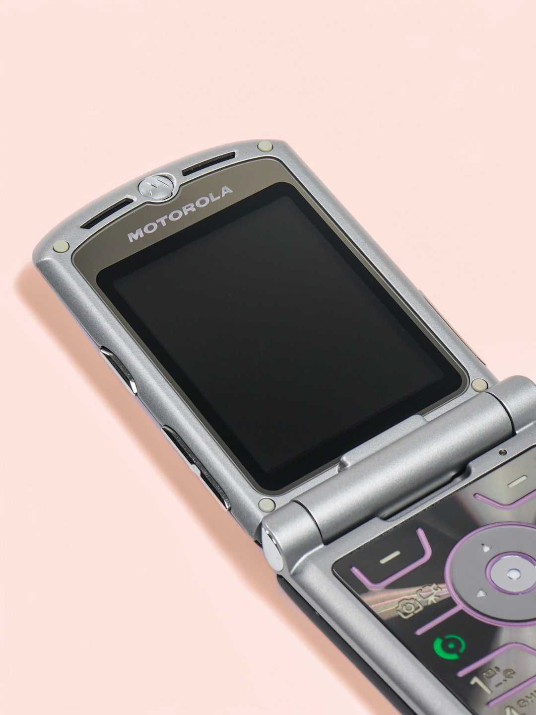 Motorola v3 CDMA (chegirma)