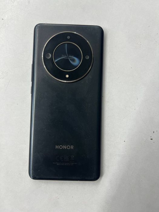 Xonor x 9 b. Ideal   hamma joyi tiniq singani steklo.