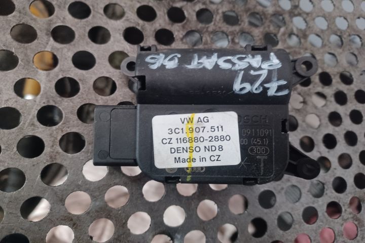 Motoras clapeta aeroterma 3C1907511 Volkswagen VW Passat B6  [din 2005 pana  2010] seria wagon 5-us