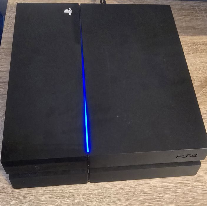 Consola PS4 defecta