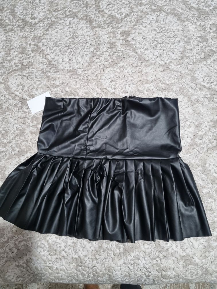 Fusta imitatie piele