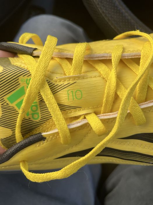 Бутонки adidas f10