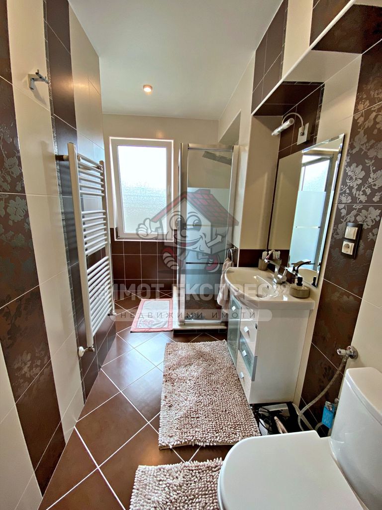 Продава се Многостаен апартамент в Асеновград - 171 кв.м за 1053 €/кв.м - Снимка #19