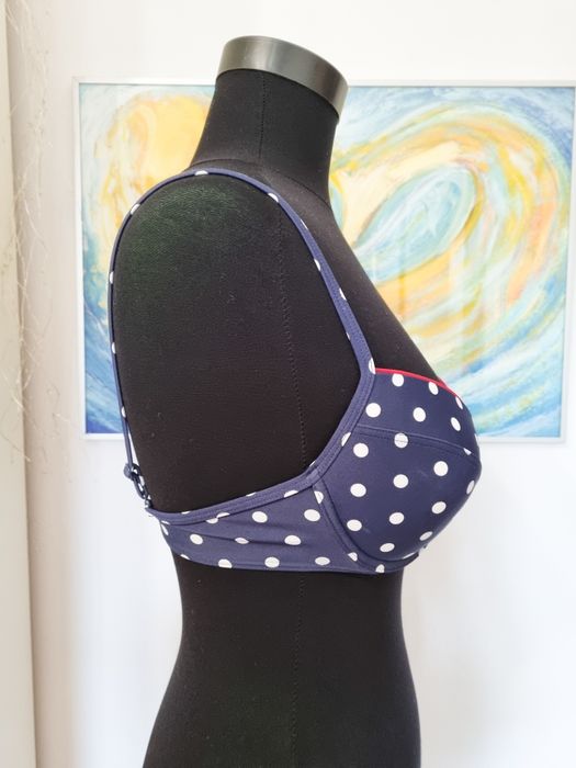 Ново горнище на бански Esprit