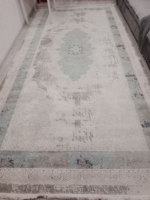 Ковер натуральный, в хорошем состоянии