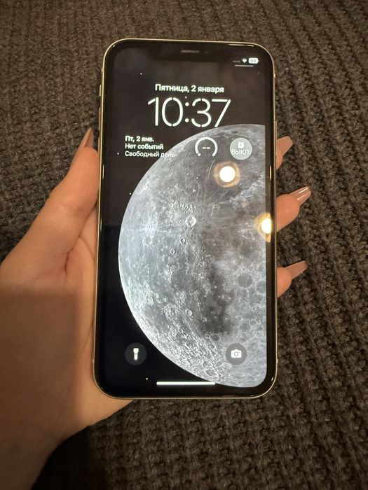 iPhone 11 на продажу, телефон в полном порядке