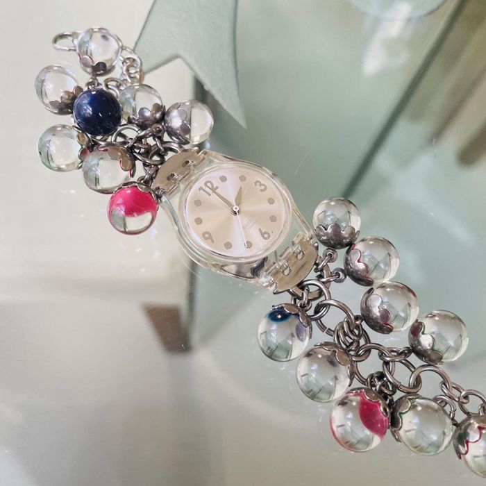 Дамски часовник гривна Swatch