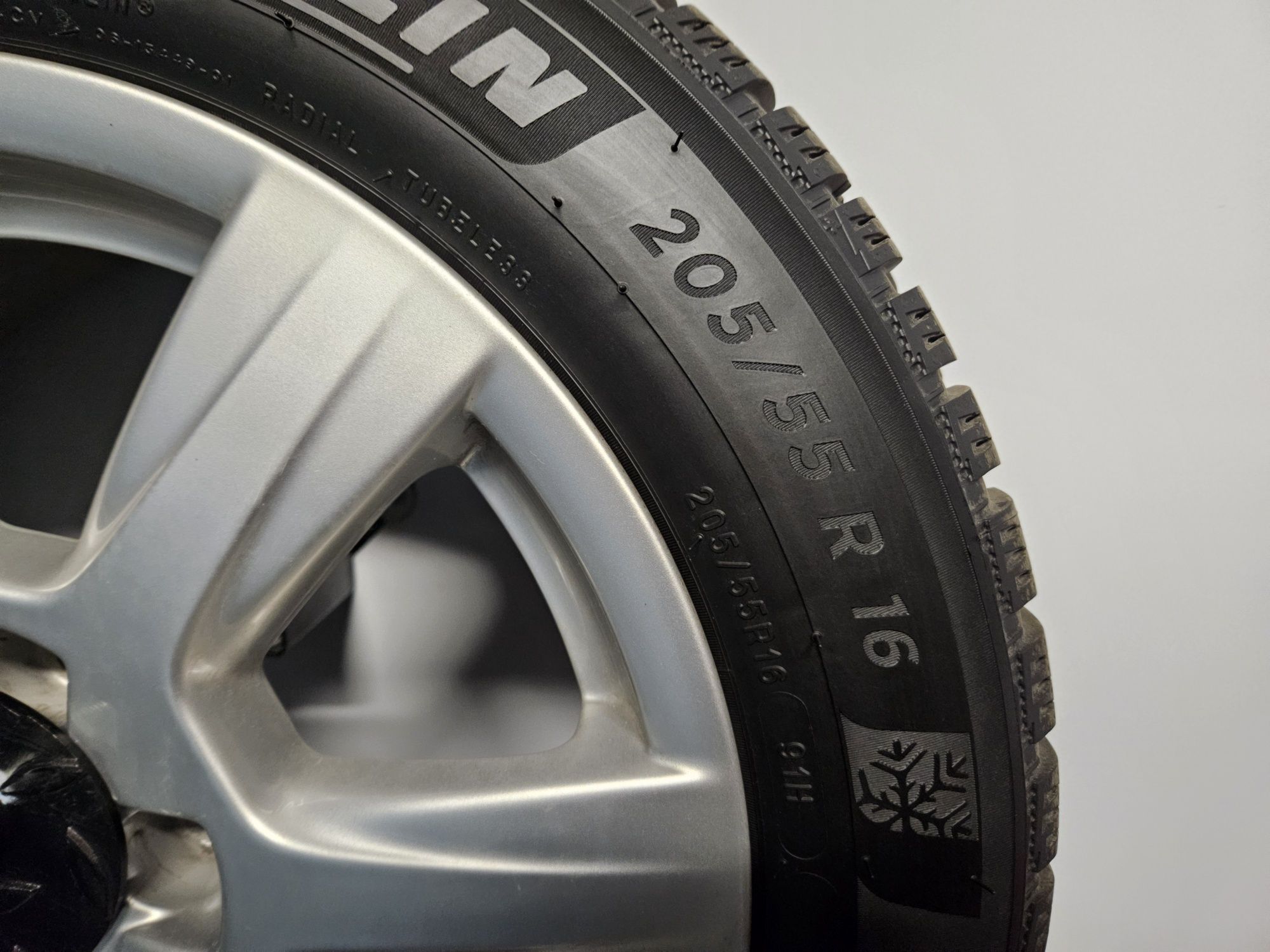 Зимни гуми Michelin  с джанти